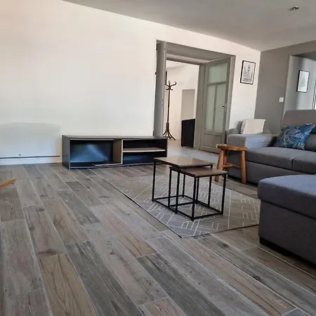 Maison Vidal, Au Pied De L'aubrac * Coubisou