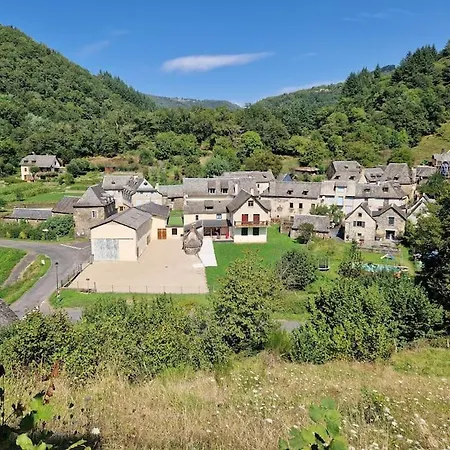 Maison Vidal, Au Pied De L'aubrac * Coubisou