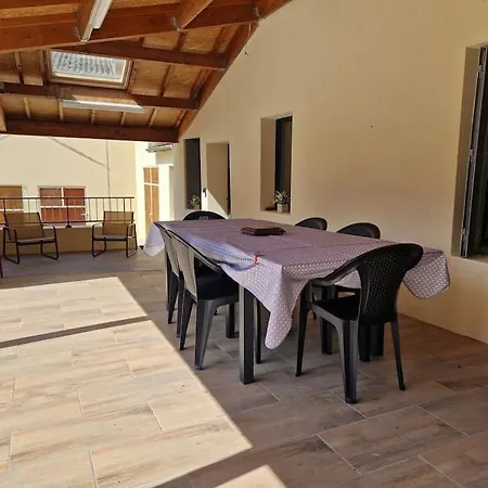 Maison Vidal, Au Pied De L'aubrac Holiday home