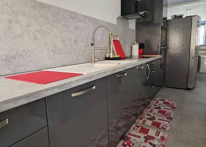 Maison Vidal, Au Pied De L'aubrac *