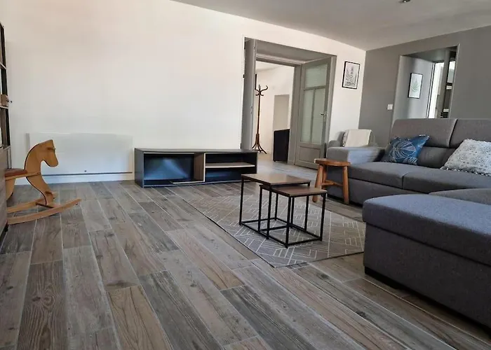 Maison Vidal, Au Pied De L'aubrac * Coubisou