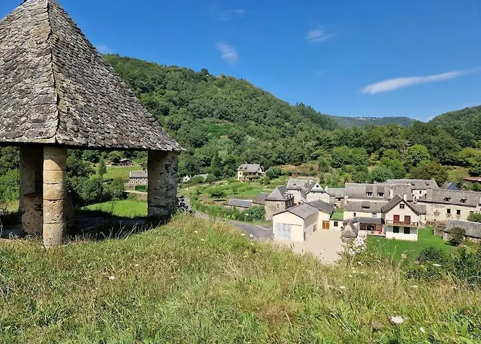 Maison Vidal, Au Pied De L'aubrac