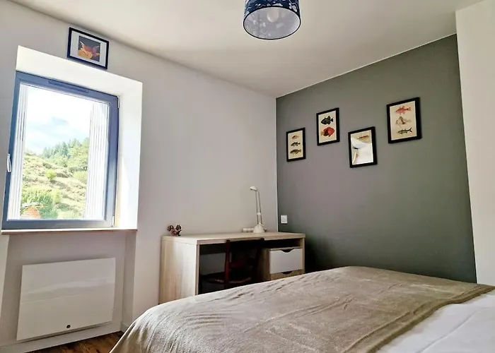 Maison Vidal, Au Pied De L'aubrac * Coubisou