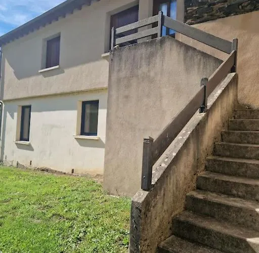 Σπίτι διακοπών Maison Vidal, Au Pied De L'aubrac Coubisou