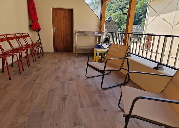 Maison Vidal, Au Pied De L'aubrac